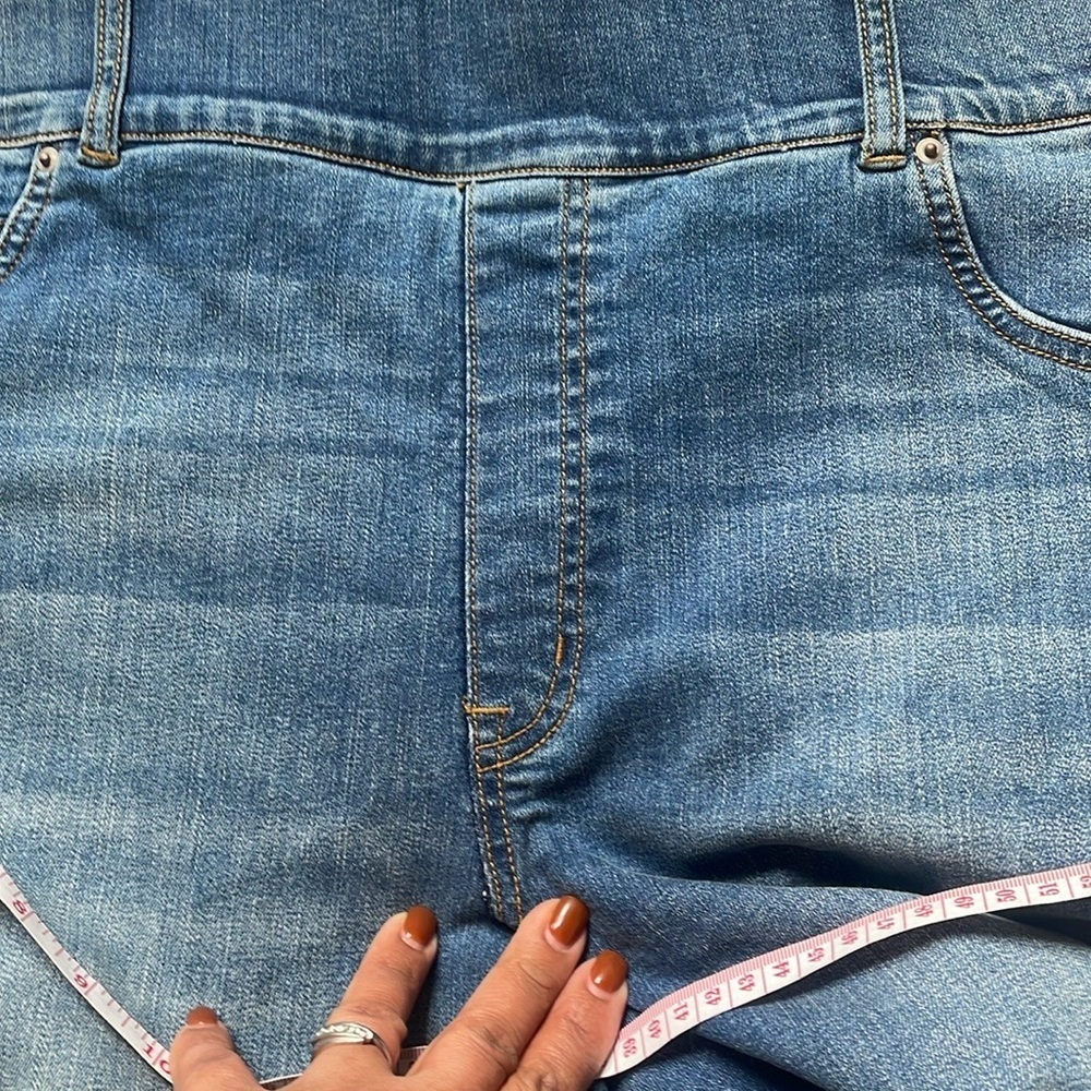 Spanx Classic Blue Denim Jeans - Picture 6 of 14